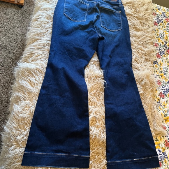 Judy Blue 14W Flare Jeans NWT - Picture 6 of 8
